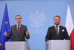 Koronawirus w Polsce. Konferencja premiera Mateusza Morawieckiego, ministra Łukasza Szumowskiego i szefa MEN Dariusza Piontkowskiego