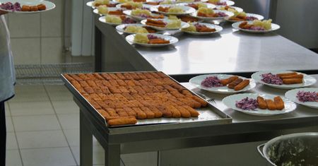Darmowy obiad w szkole dla każdego ucznia. Powstała ważna petycja