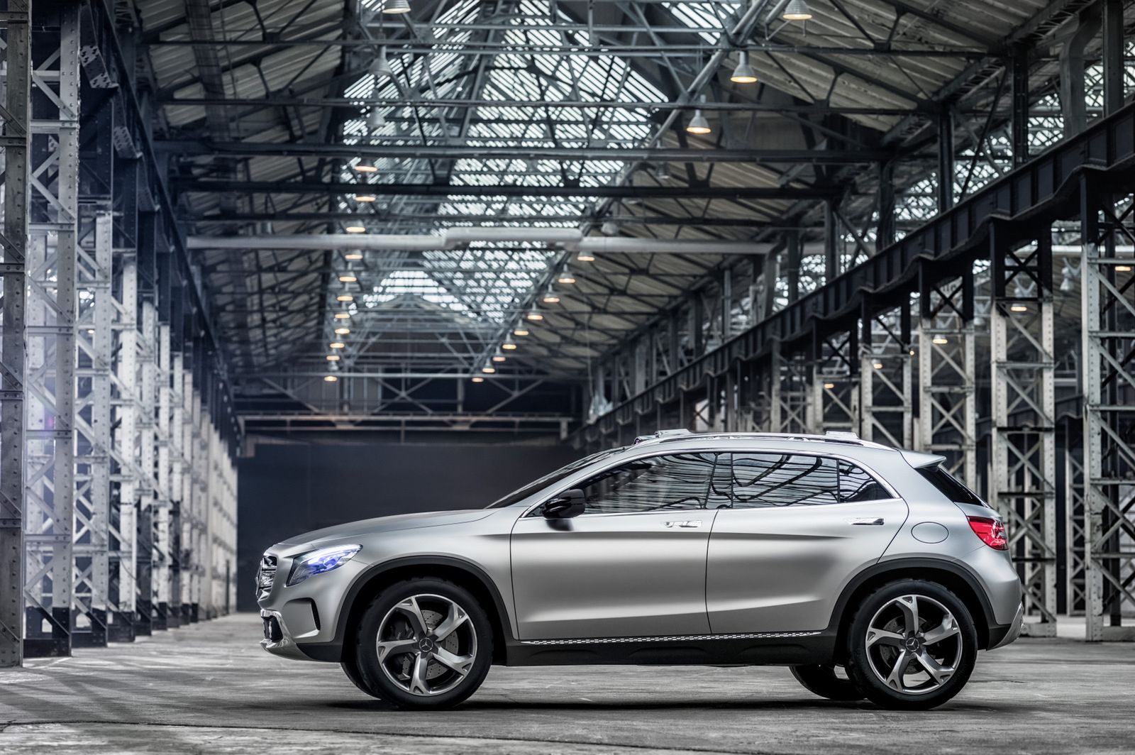Mercedes GLA Concept na oficjalnych zdjęciach [galeria] 31