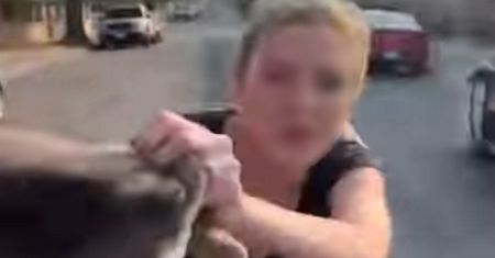 Rzuciła psem jak kawałkiem mięsa. Gdy spadł na ziemię tylko pisnął