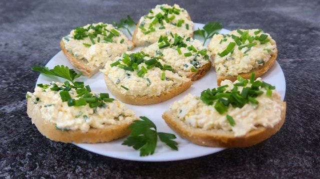 Pasta z twarogu i jajek