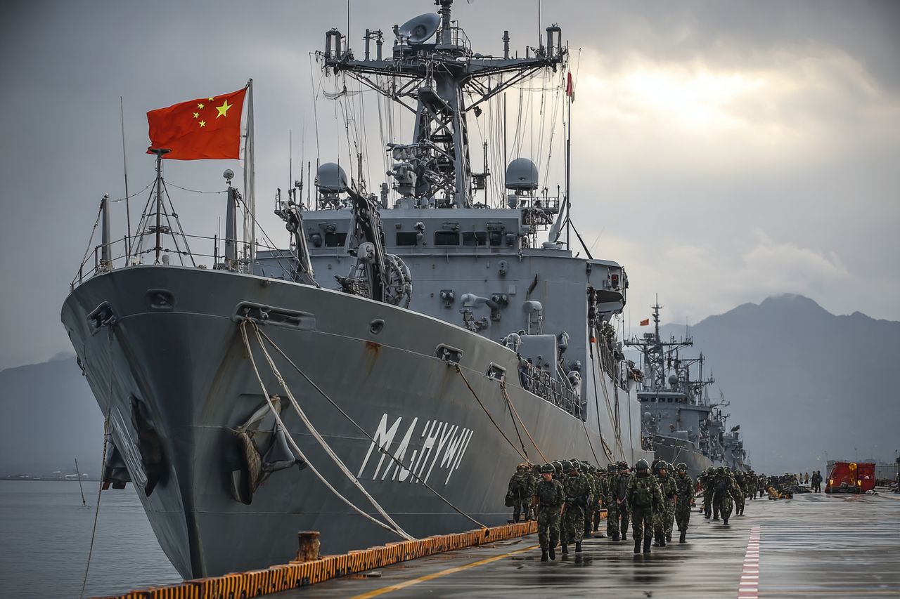 Manewry wokół wyspy. Pekin wysyła jasny sygnał Tajwanowi i jego sojusznikom