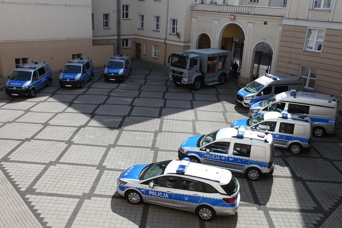 Kilka miesięcy temu, wielkopolska policja zyskała nowe radiowozy, a także kosztującą 3 mln zł ciężarówkę MAN TGM 18.320