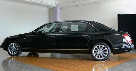 Znalezione na eBayu: Maybach 62S Landaulet