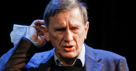 Jan Englert MIAŁ WYPADEK w górach. "Wrócił mocno poturbowany"