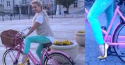 Doda w futerku i szpilkach na rowerze... (FOTO)