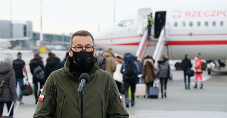 Najnowszy sondaż CBOS. Polacy ocenili rząd i premiera