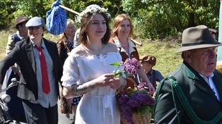 Święto Bzów w klimatycznym zamku w Siedlisku! Przyjeżdżają tu tysiące ludzi. Impreza już w sobotę