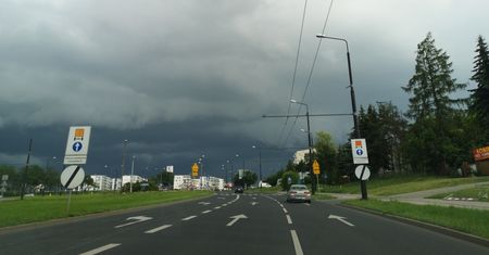 Burze z gradem w Lublinie. IMGW wydał ostrzeżenie pogodowe – 12 sierpnia