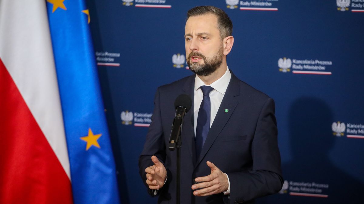 Warszawa, 06.02.2024. Wicepremier, minister obrony narodowej Władysław Kosiniak-Kamysz podczas konferencji prasowej po posiedzeniu rządu, 6 bm. w KPRM w Warszawie. (sko) PAP/Albert Zawada