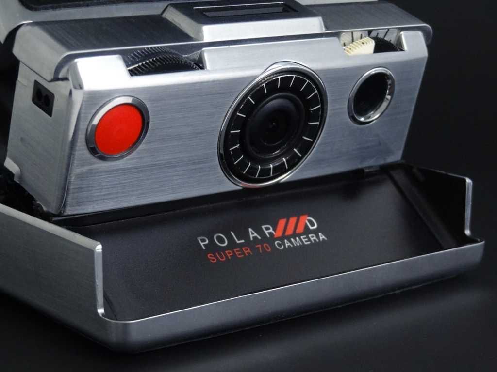Legendarny Polaroid SX-70 wskrzeszony, jako aparat cyfrowy 3
