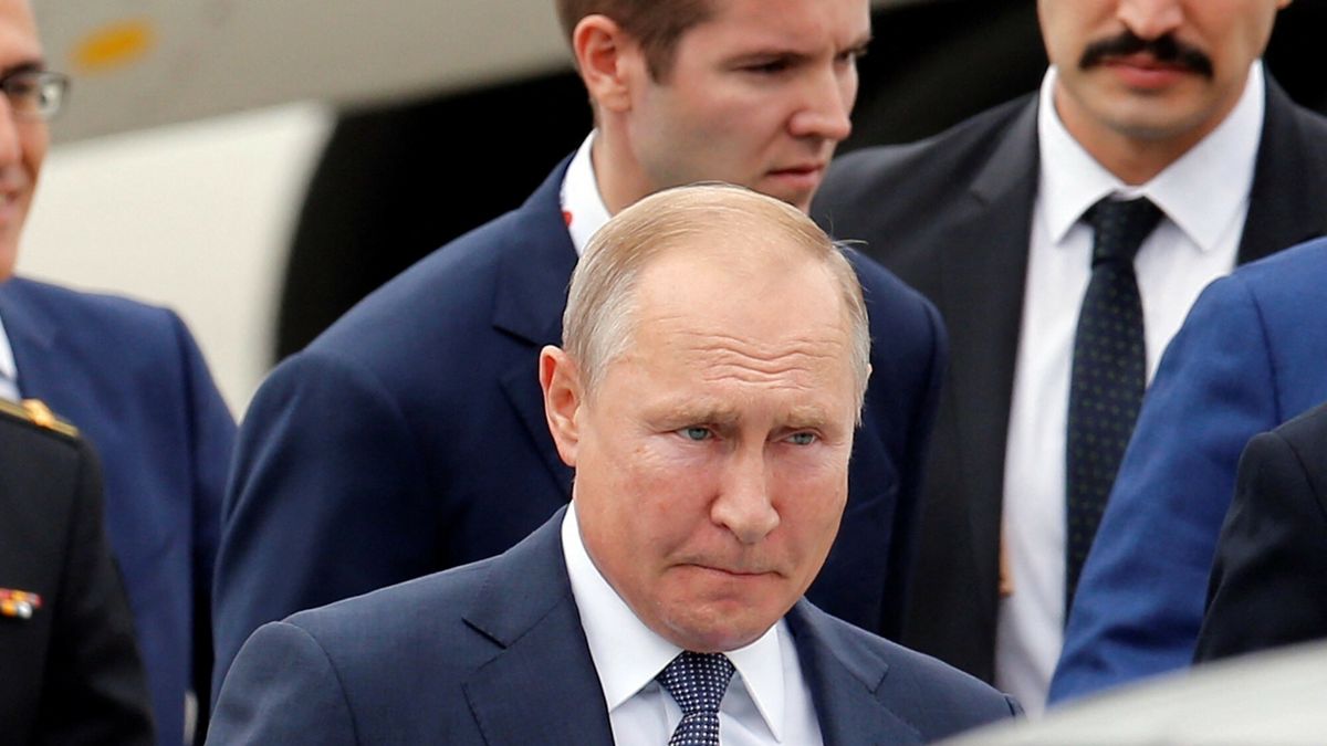 W?adimir Putin z wizyt? w TurcjiANKARA, TURKEY - SEPTEMBER 16: Russia's President Vladimir Putin arrives at Esenboga Airport, in Ankara, Turkey on September 16, 2019. Murat Kaynak / Anadolu Agency/ABACAPRESS.COMAA/ABACA