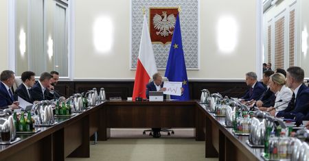 Rząd zajmie się przepisami ws. kontaktów ubezpieczycieli z klientami