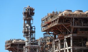 Cios w eksport LNG. Cyklon wstrzymuje jego produkcję w Australii