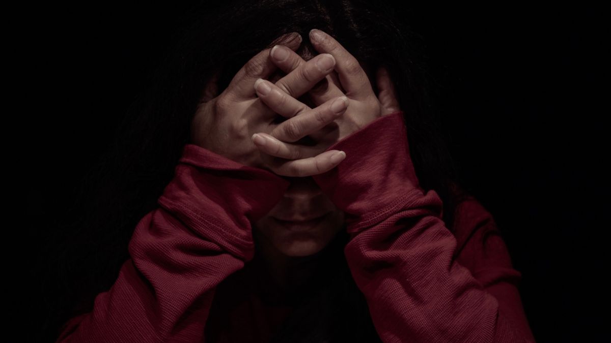 Ból głowy to częsty objaw nadciśnienia, które prowadzi do zawału