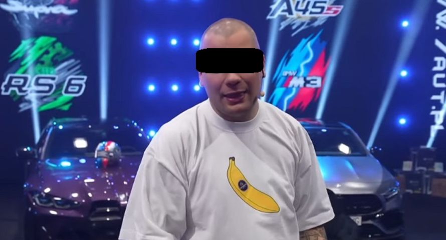 Budda sugeruje, że oddano mu jego samochody. Prokuratura: to nie były jego auta