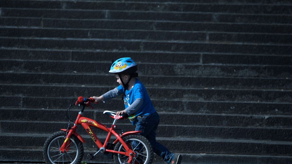 W wakacje rodzicom może zabraknąć urlopów, by opiekować się dziećmi