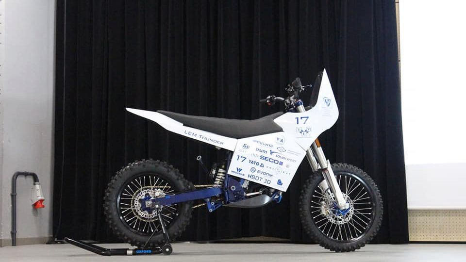 Oto polska maszyna, którą można wystartować w Rajdzie Dakar. Jej wyjątkowość zapewnia elektryczny napęd.