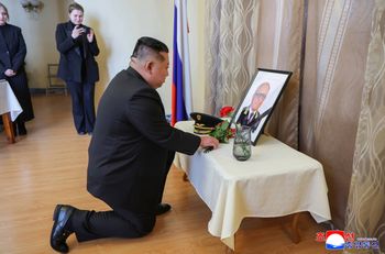 Kim Jong Un oddał hołd ambasadorowi Rosji