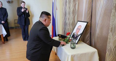 Kim Jong Un oddał hołd ambasadorowi Rosji
