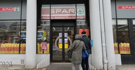 Właściciel marketów Piotr i Paweł z przychodem na poziomie 230 mln zł. Spar radzi sobie coraz lepiej