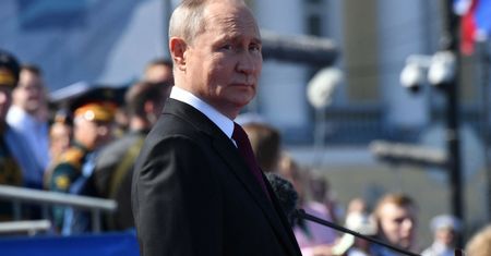 Putin sfinansuje rozbudowę elektrowni jądrowej na Węgrzech