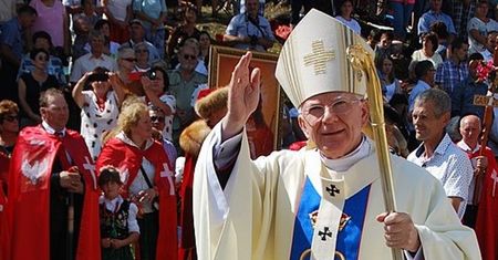 Jędraszewski mówił o Kaczyńskim. Nie szczędził słów