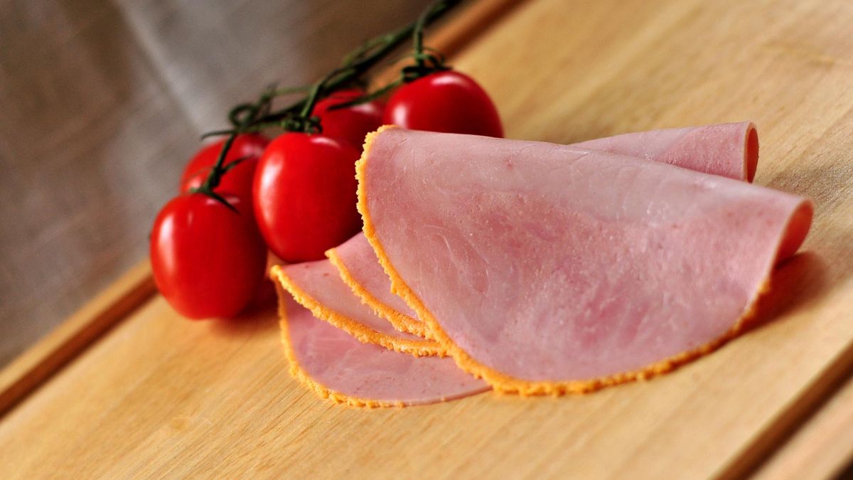 Jak nie dać się oszukać i wybrać dobrą szynkę na święta? 