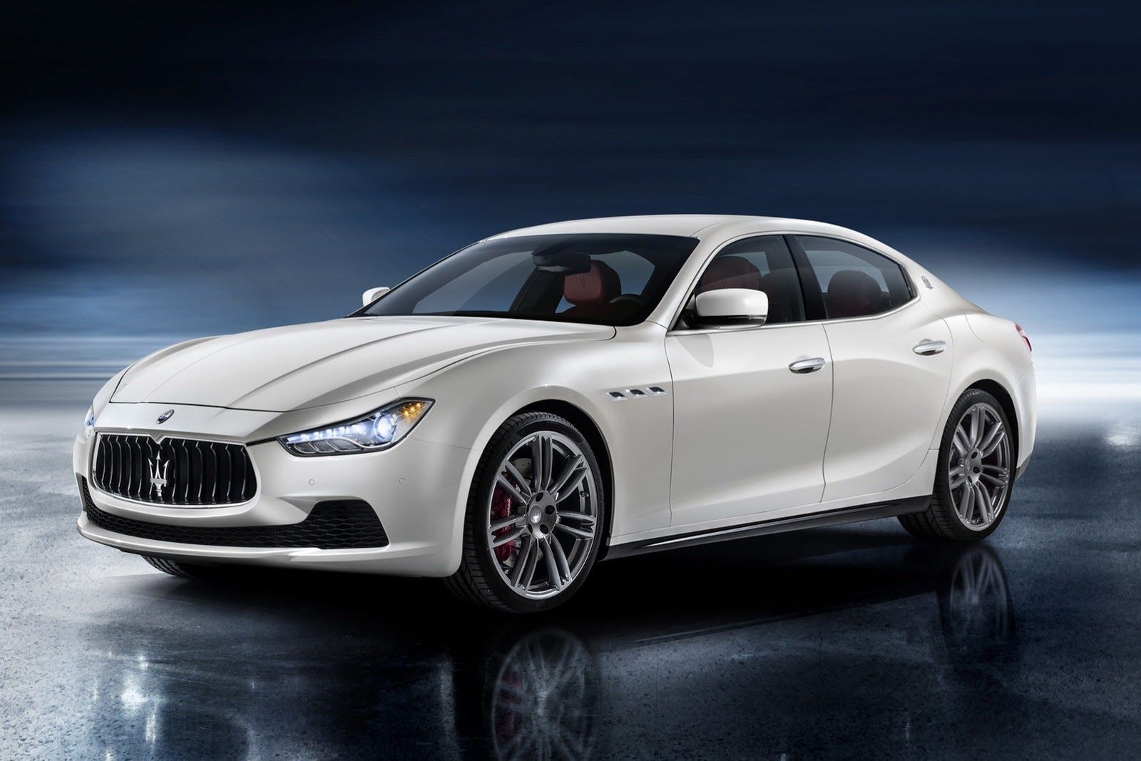 2014 Maserati Ghibli - Włosi wiedzą, co to piękno [galeria] 49