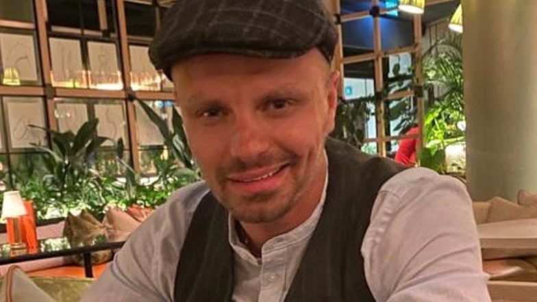 Marcin Hakiel wdaje się w dyskusje z internautami 