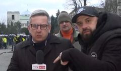 Były pracownik TVP Info znów na antenie. Przeszkadzał reporterom stacji