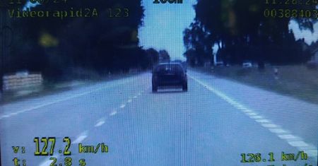 Drogowy recydywista stracił prawo jazdy i otrzymał 5 tys. zł mandatu
