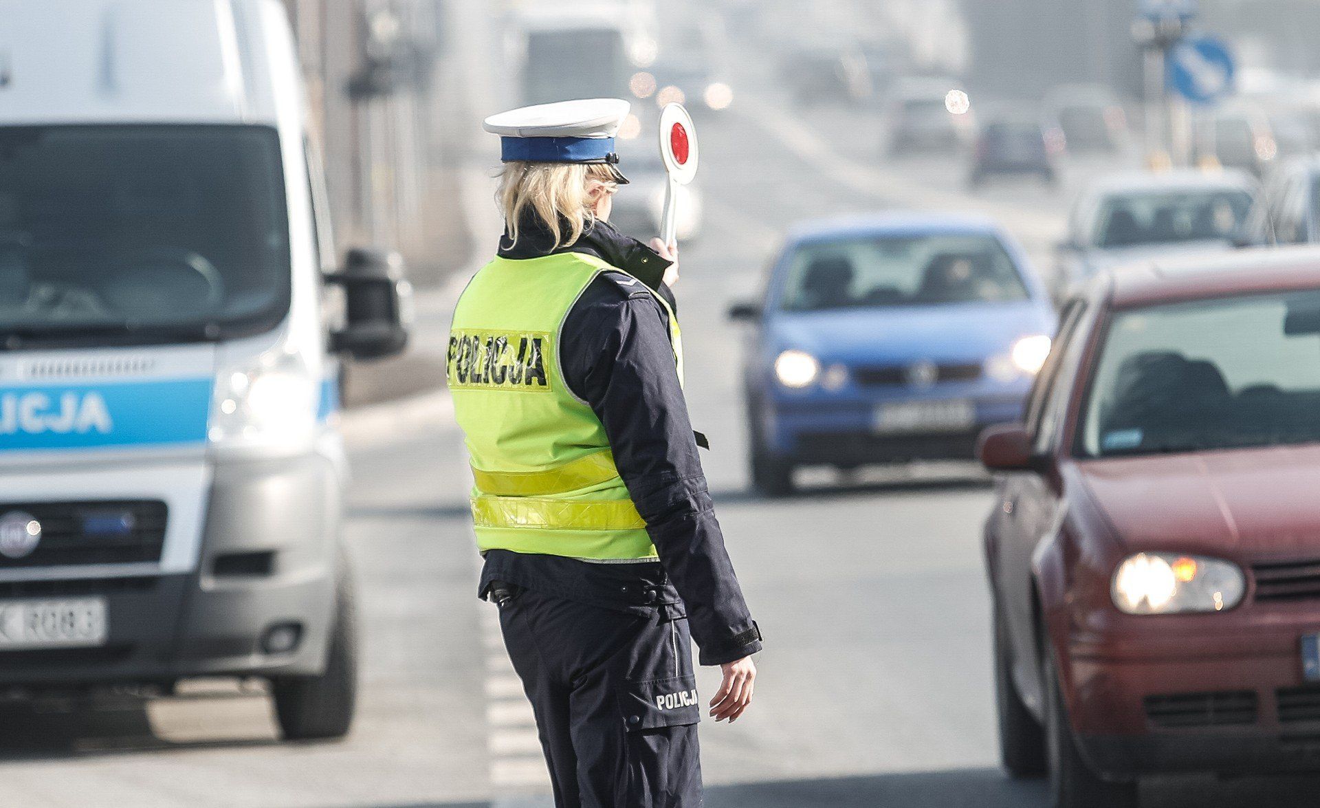 15.02.2017 RZESZOW POLICJA AKCJA TRZEZWY PORANEK ALKOMAT BADANIE TRZEZWOSCI KIEROWCOW FOT KRZYSZTOF KAPICA