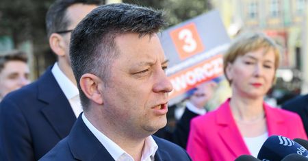 Dworczyk w Parlamencie Europejskim? Znamy listę niepewnych mandatów