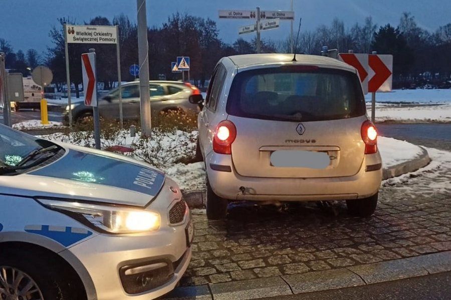 Zawisł na słupku. Grozi mu 5 lat więzienia