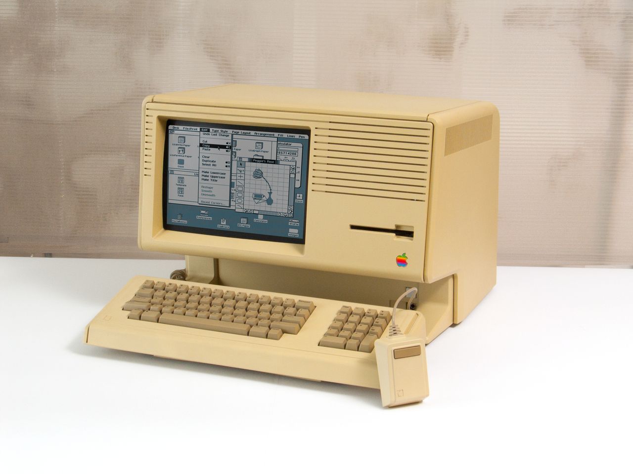 Apple Lisa, pierwszy komputer z komendą "kopiuj-wklej" w interfejsie, fot. Gerhard »GeWalt« Walter / domena publiczna