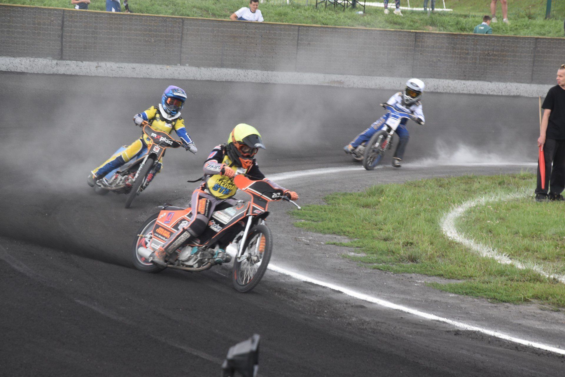 Stalowcy zdobyli kolejne dwa medale w tym sezonie miniżużla.