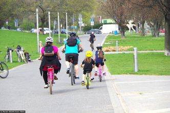Fiskus żąda VAT. Fatalna wiadomość dla rodziców