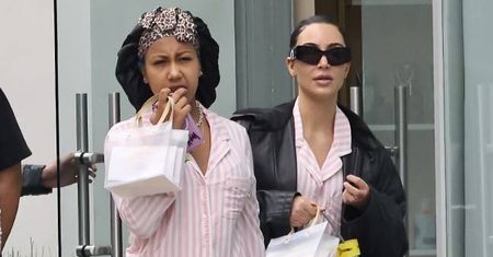 North i Kim spacerują po mieście w piżamach. 12-letnia córka Westa i Kardashianki już niemal przerosła mamę