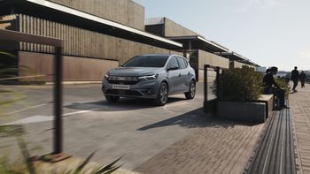 Dacia Sandero w końcu z hybrydą. To najtańsze takie auto w Polsce