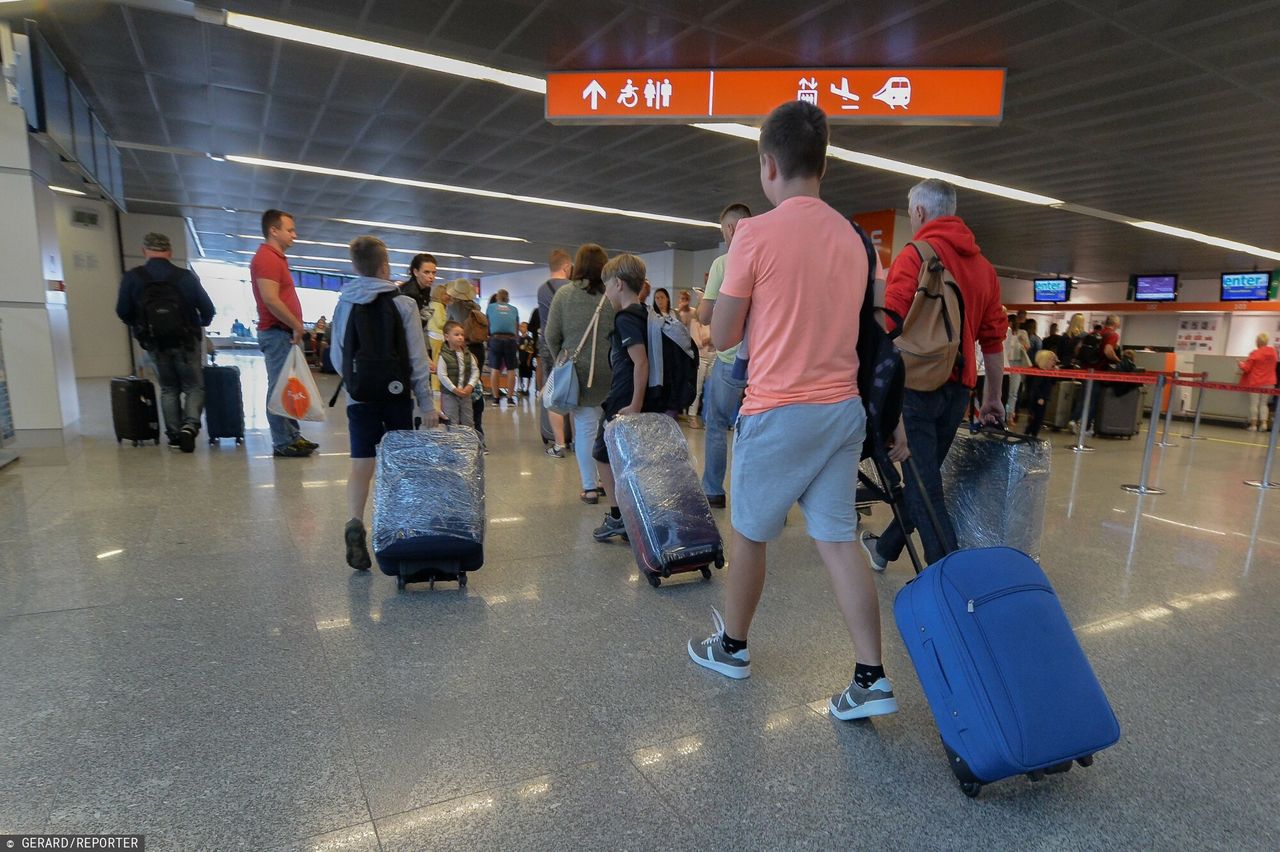 Uczniowie znikają ze szkół w czerwcu. "Trudno wygrać z tym trendem"