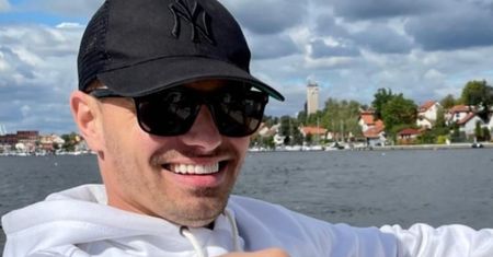 Coraz odważniejszy Marcin Hakiel odsłania kulisy NOWEGO ZWIĄZKU. Pokazał partnerkę W JACUZZI! (ZDJĘCIA)