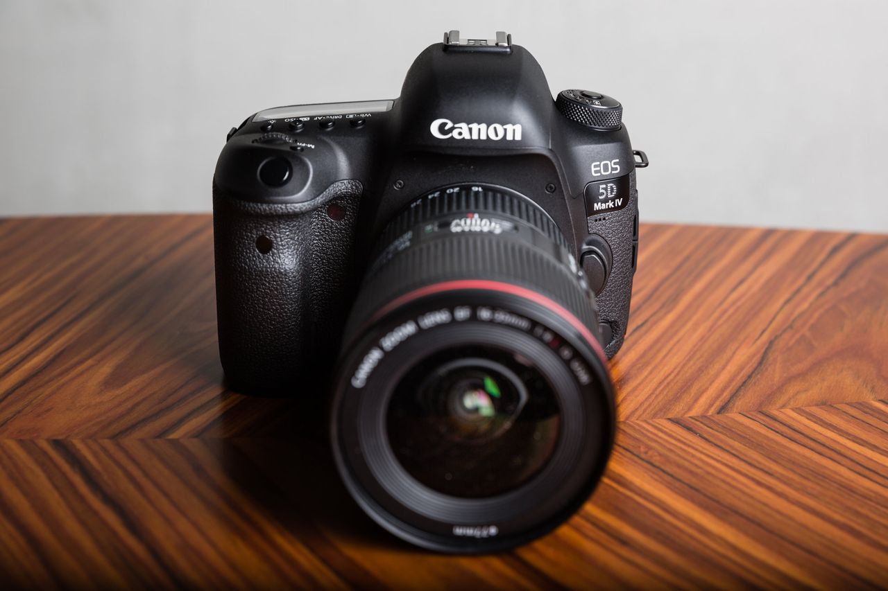 Canon EOS 5D Mark IV