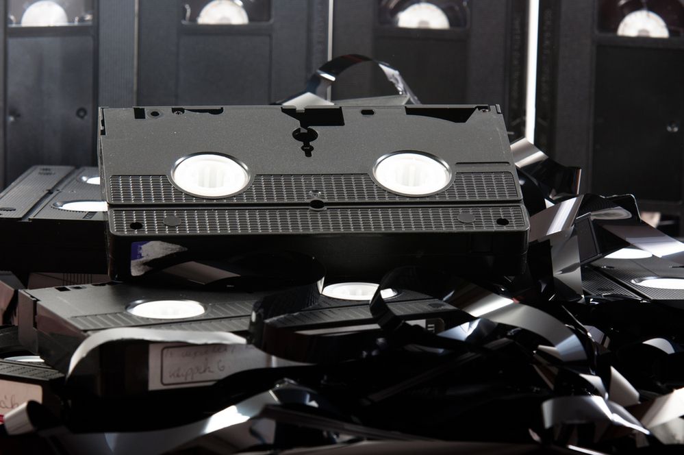 Zdjęcie kasety VHS pochodzi z serwisu Shutterstock