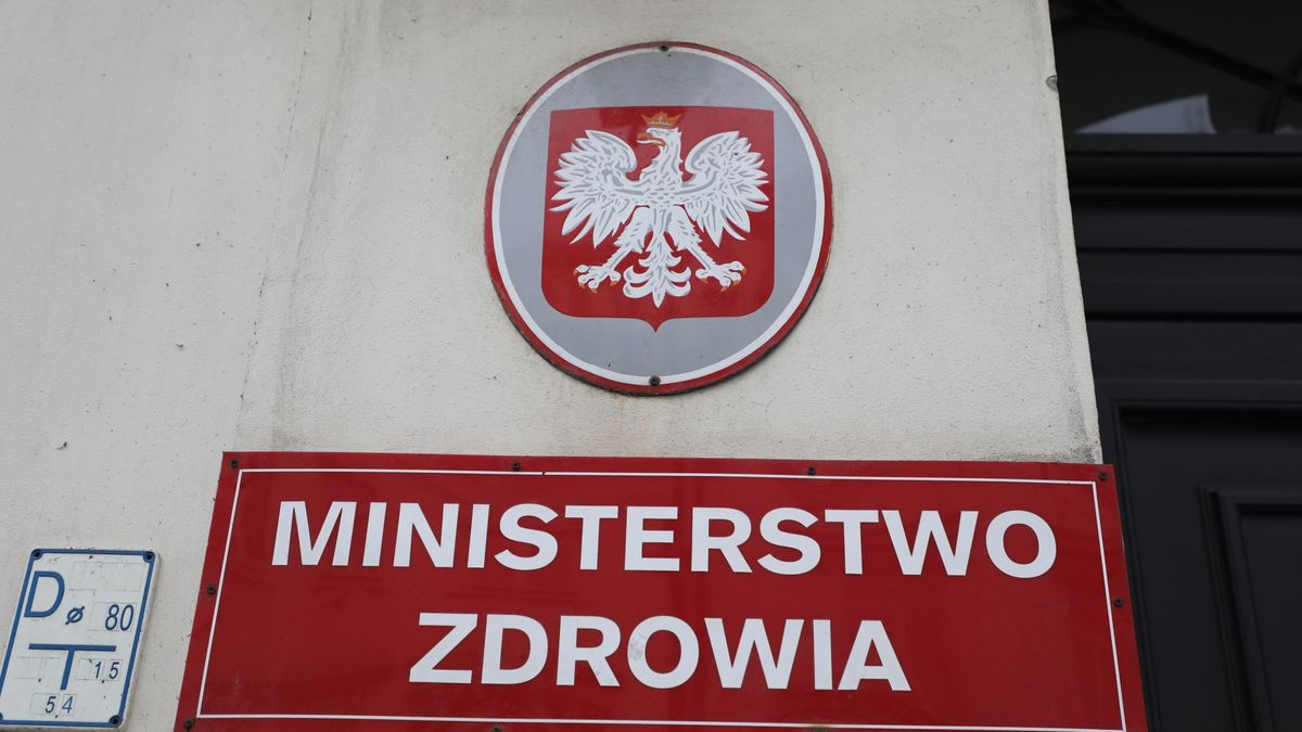 Wygląda na to, że Ministerstwo Zdrowia nie będzie jednak reklamowało niepewnych testów na koronawirusa