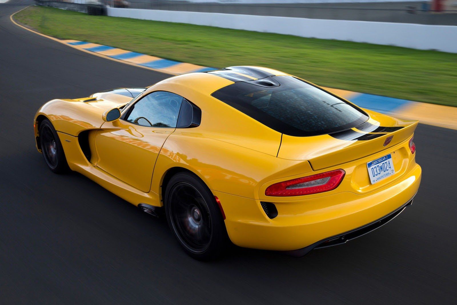 2013 SRT Viper - w żółci, czerwieni, czerni i niebieskim [aktualizacja] 83