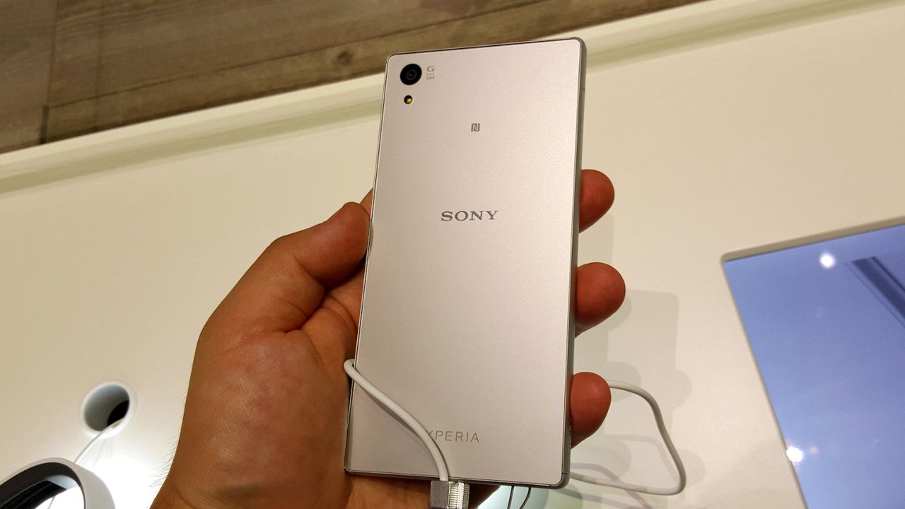 Sony Xperia Z5 robi dobre pierwsze wrażenie, ale jest jeden powód, dla którego nie wróżę jej świetlanej przyszłości 3