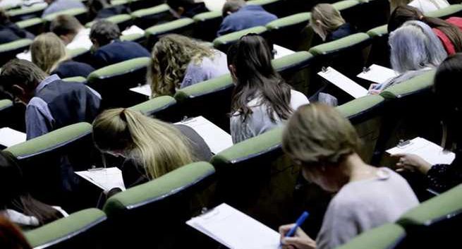 Tomasz Malarz Mistrzem Polskiej Ortografii 2022. Oto tekst Ogólnopolskiego Dyktanda