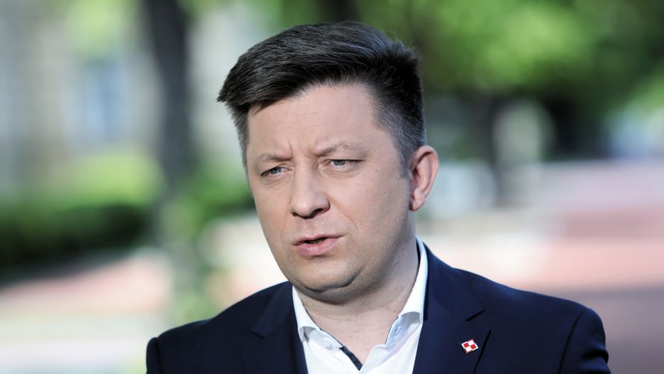 Koronawirus. Michał Dworczyk zapowiada: Rozważamy możliwość szczepienia w szkołach