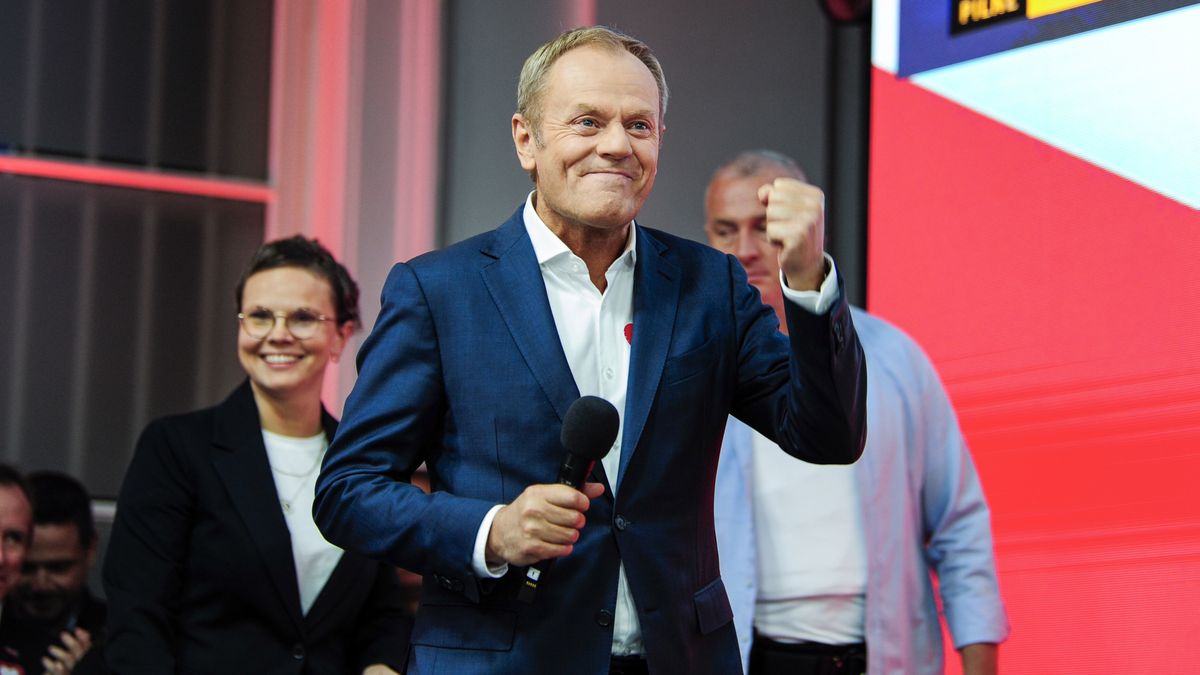 Donald Tusk, former president of the European Union (EU) and leader of the Civic Coalition, reacts to exit polls during an election night rally in Warsaw, Poland, on Sunday, Oct. 15, 2023. Poland's opposition is on course for a majority after Sunday's election, an upset that would deny the ruling nationalists a third term and see the country re-engage with the European Union. Photographer: Damian Lemanski/Bloomberg via Getty Images